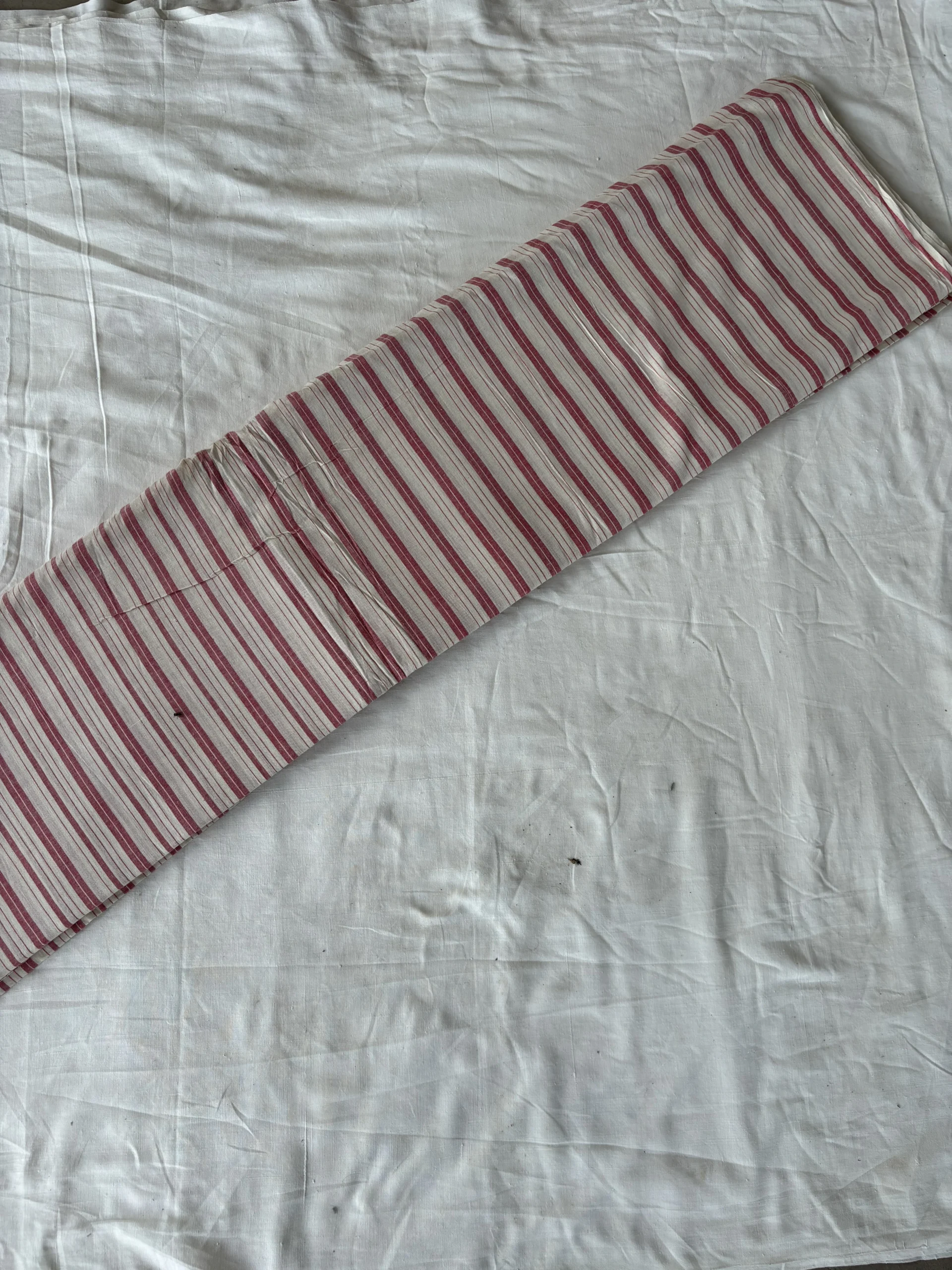 handwoven 40count red&white stripe
